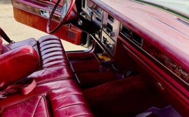 Lincoln-continental-town-coupe-2-door-1978-silver-7