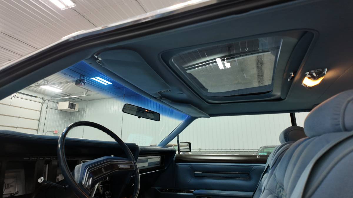 Lincoln-mark-v-1978-3