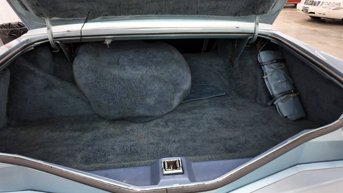 Lincoln-mark-v-1978-5