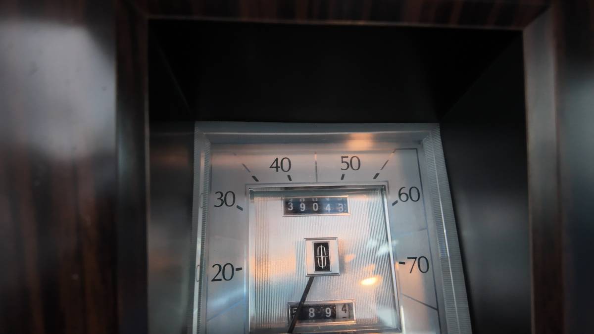 Lincoln-mark-v-1978-9