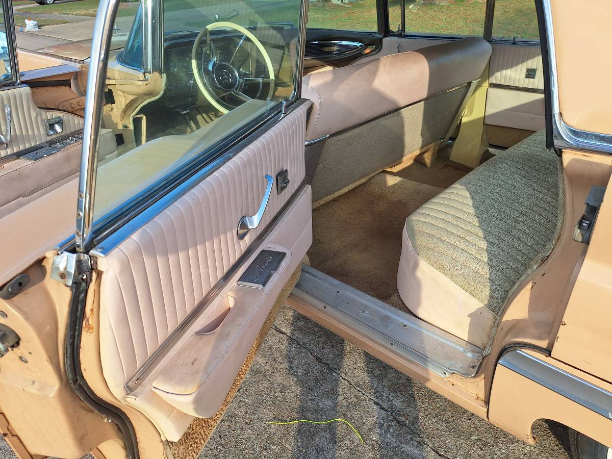 Lincoln-premiere-1959-3