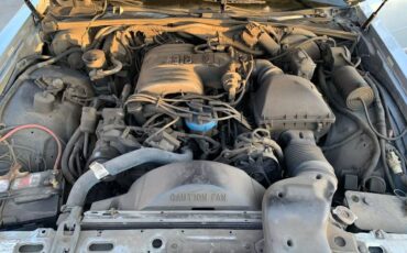 Lincoln-town-car-1989-silver-59