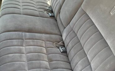 Lincoln-town-car-1992-11