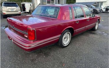 Lincoln-town-car-1994-red-10