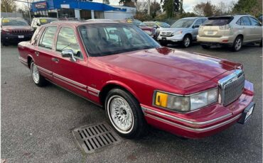 Lincoln-town-car-1994-red-2