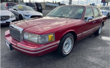 Lincoln-town-car-1994-red