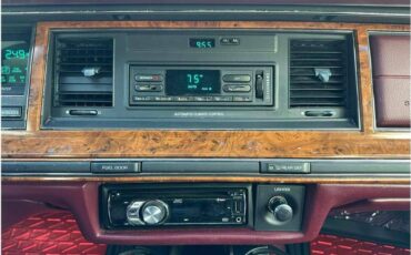 Lincoln-town-car-1994-red-5