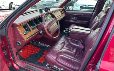 Lincoln-town-car-1994-red-8