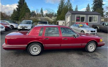 Lincoln-town-car-1994-red-9