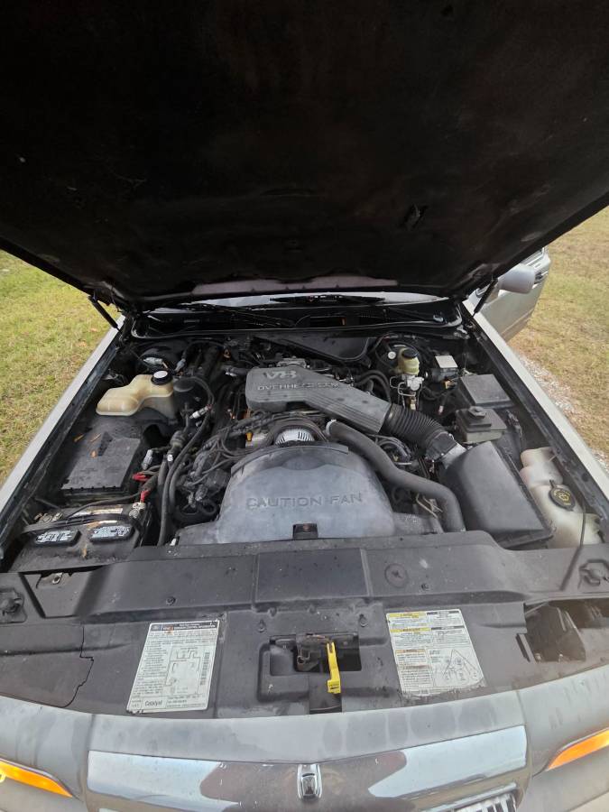 Lincoln-town-car-1996-grey-7