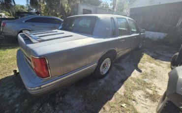 Lincoln-town-car-1996-grey-9