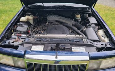 Lincoln-town-car-executive-1991-blue-12