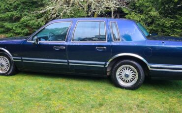 Lincoln-town-car-executive-1991-blue-4