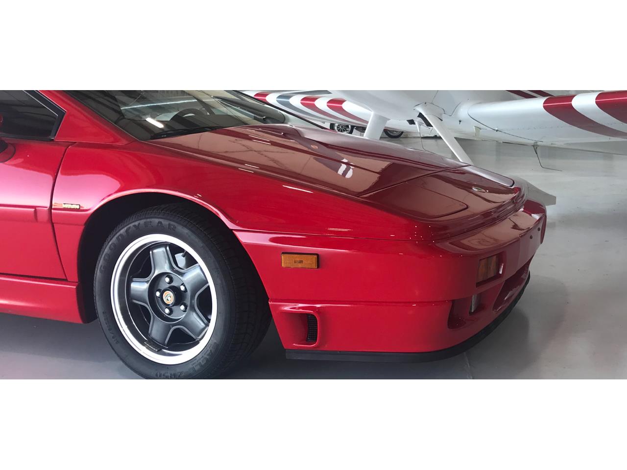 Lotus-Esprit-1993-Calypso-Red-Sand-Beige-6