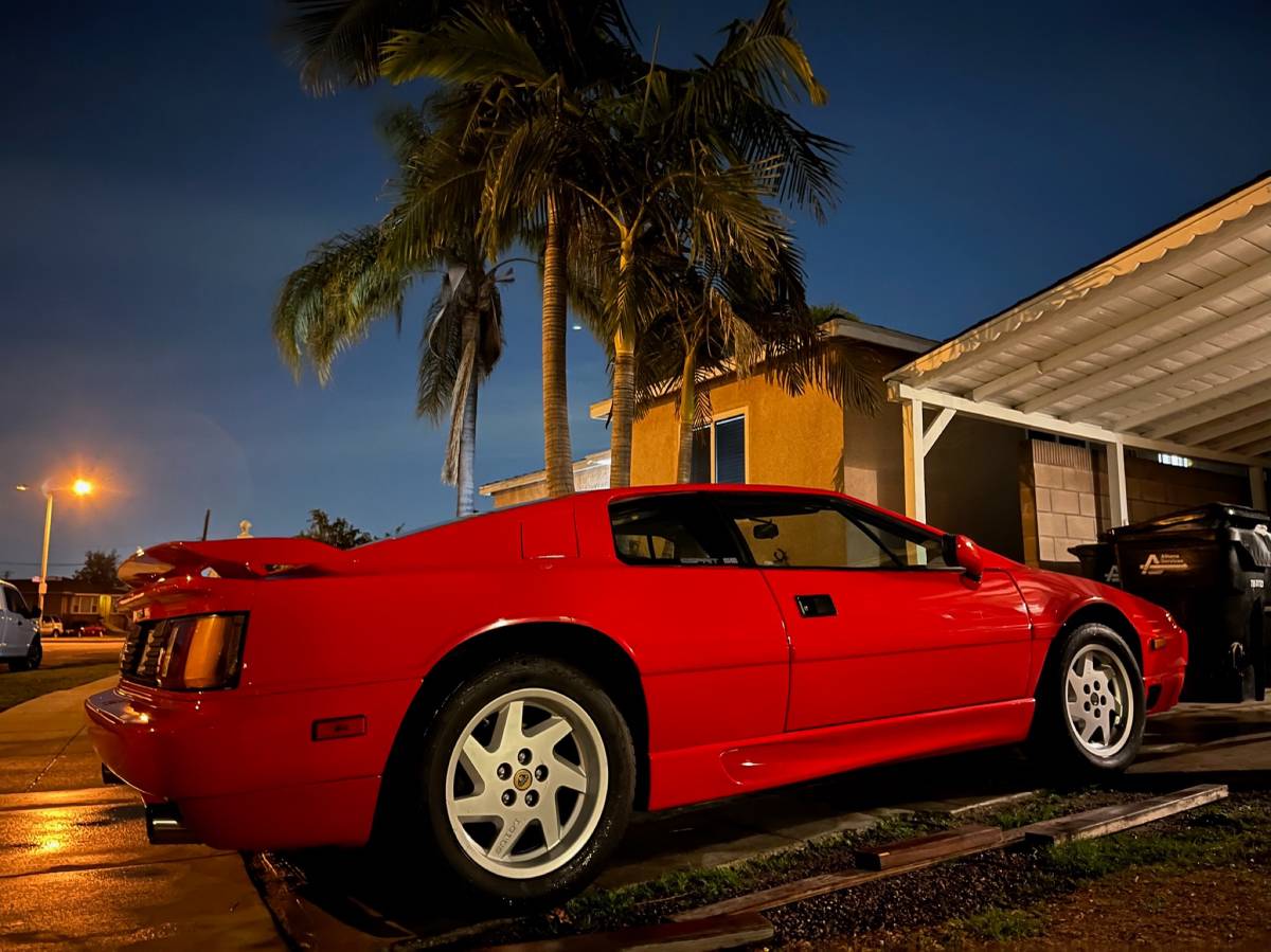 Lotus-esprit-1991-red-10