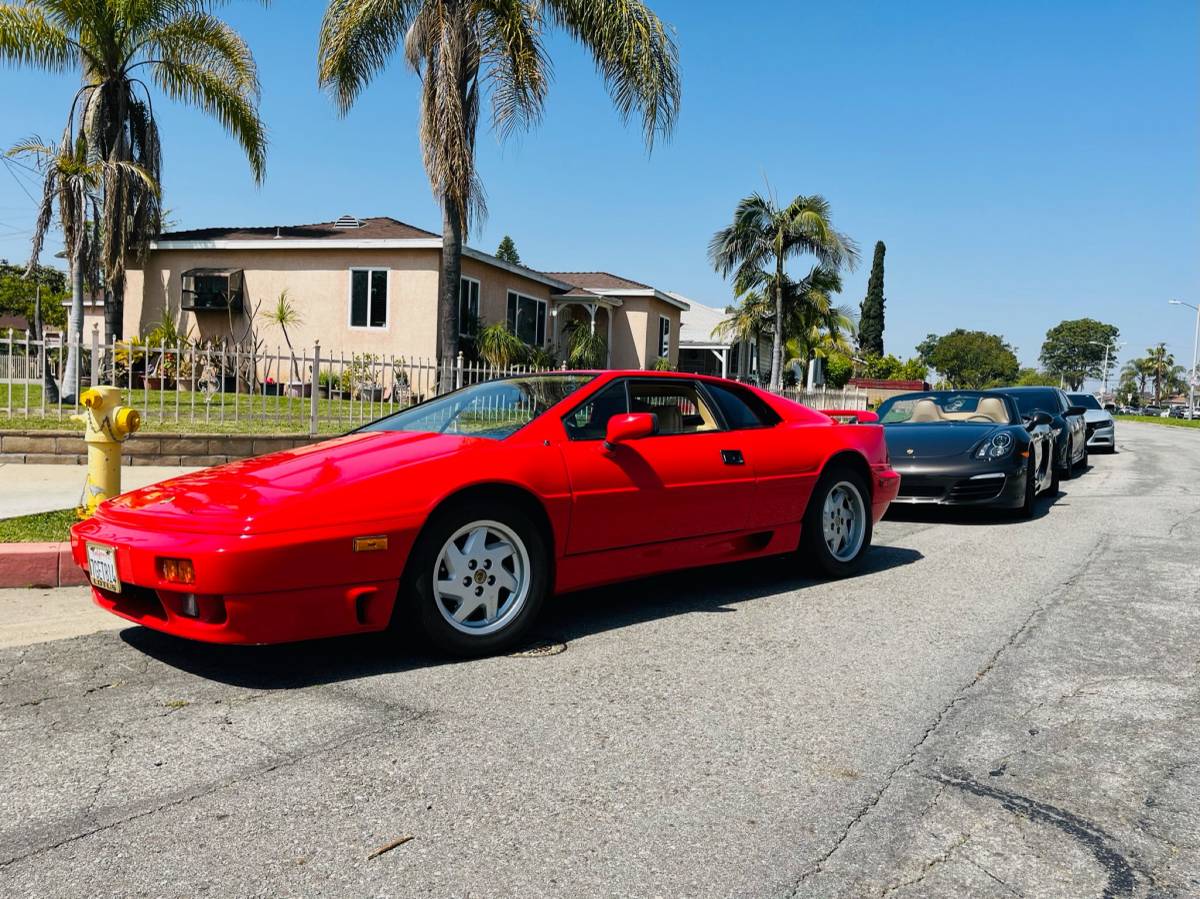 Lotus-esprit-1991-red-27