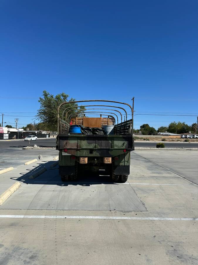 M35a2-deuce-diesel-1959-green-3