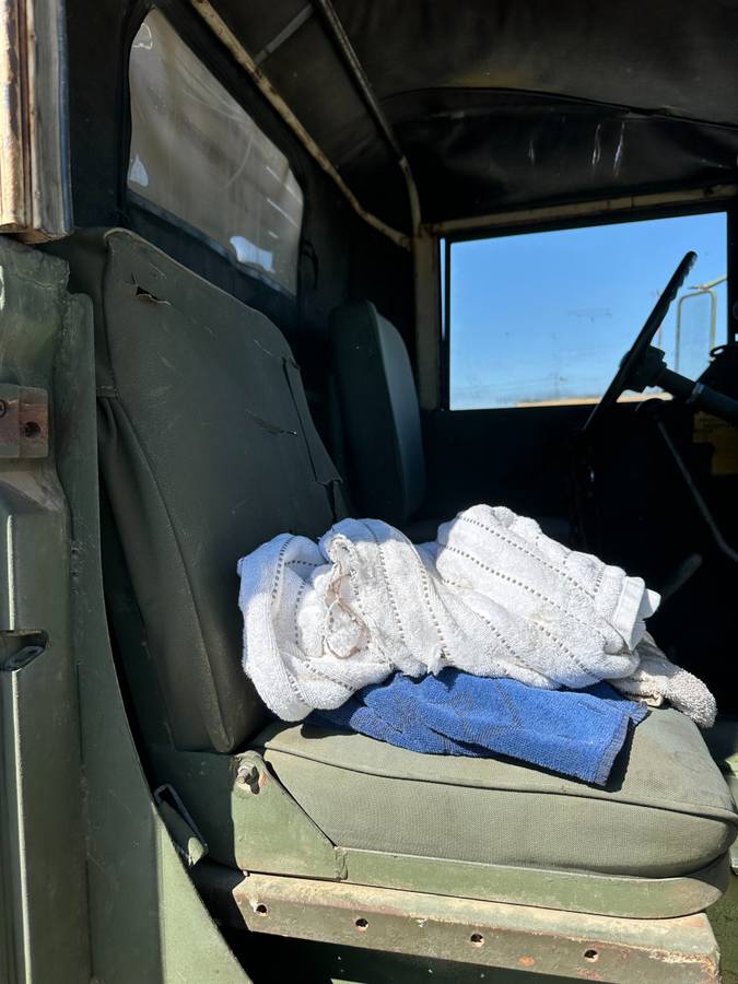 M35a2-deuce-diesel-1959-green-8