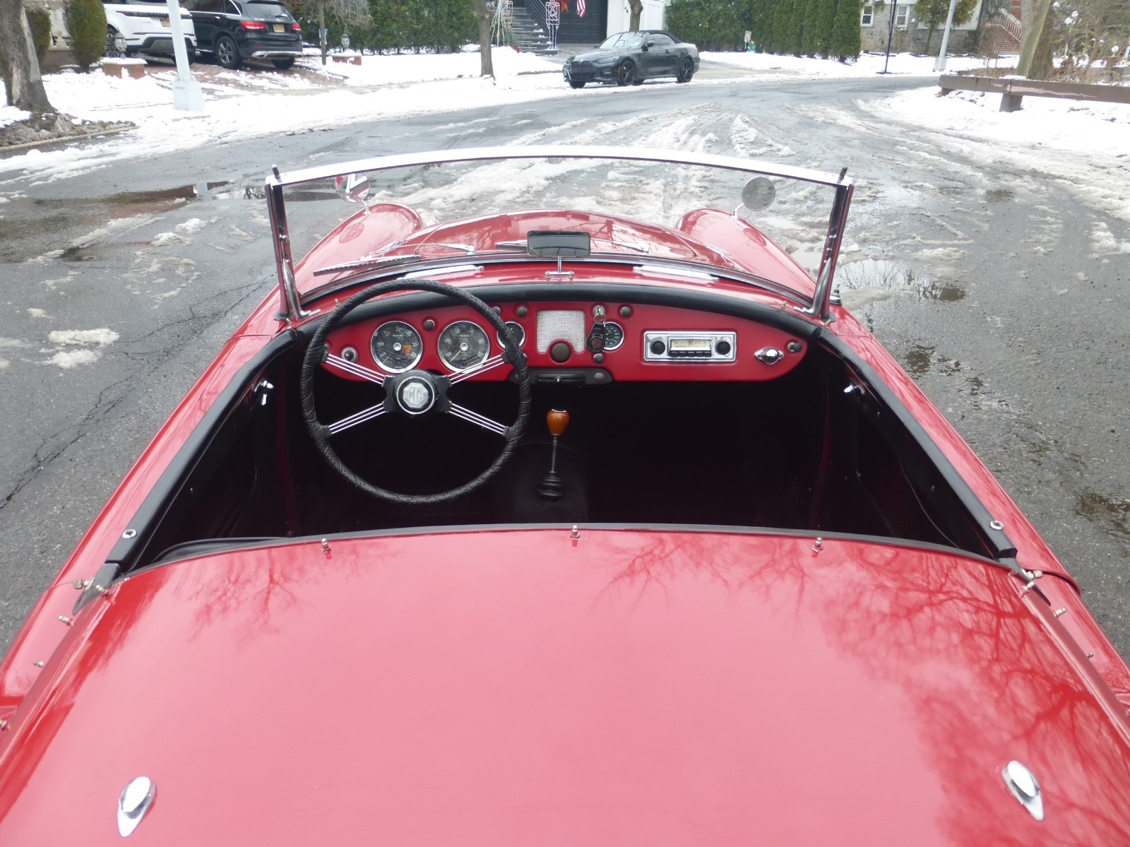 MG-MGA-1956-Convertible-11