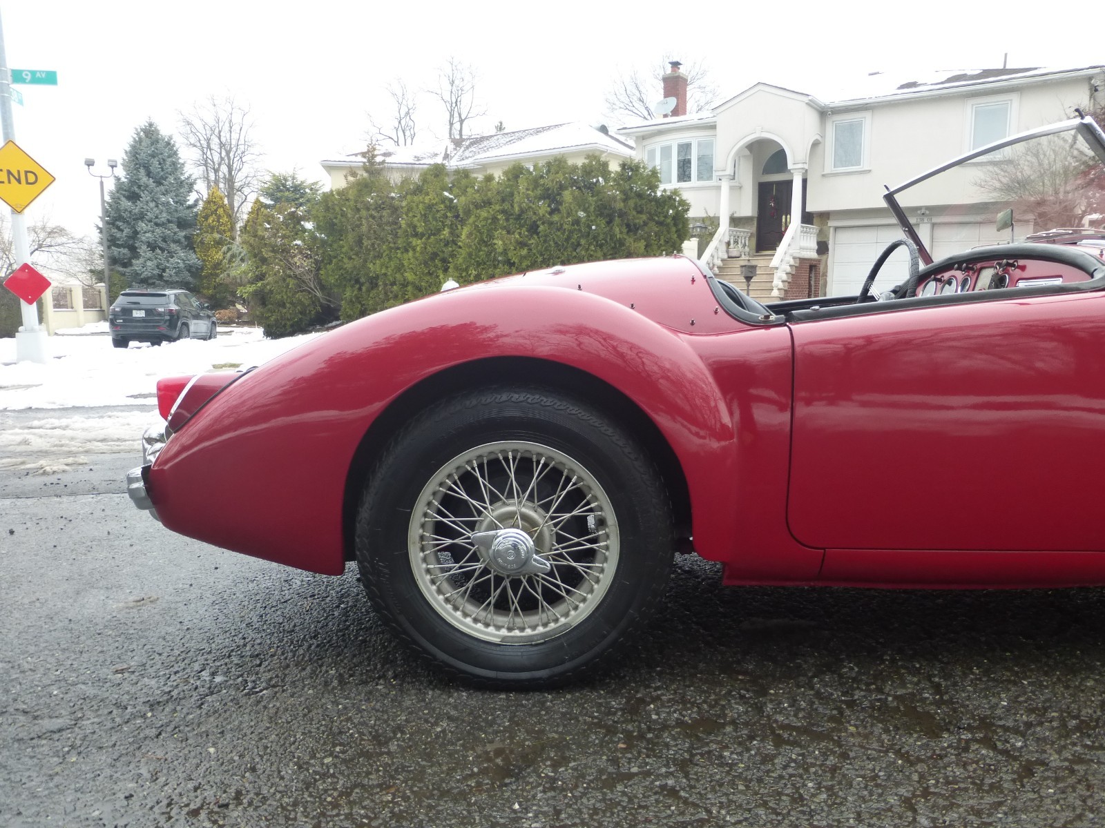 MG-MGA-1956-Convertible-12
