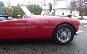 MG-MGA-1956-Convertible-13