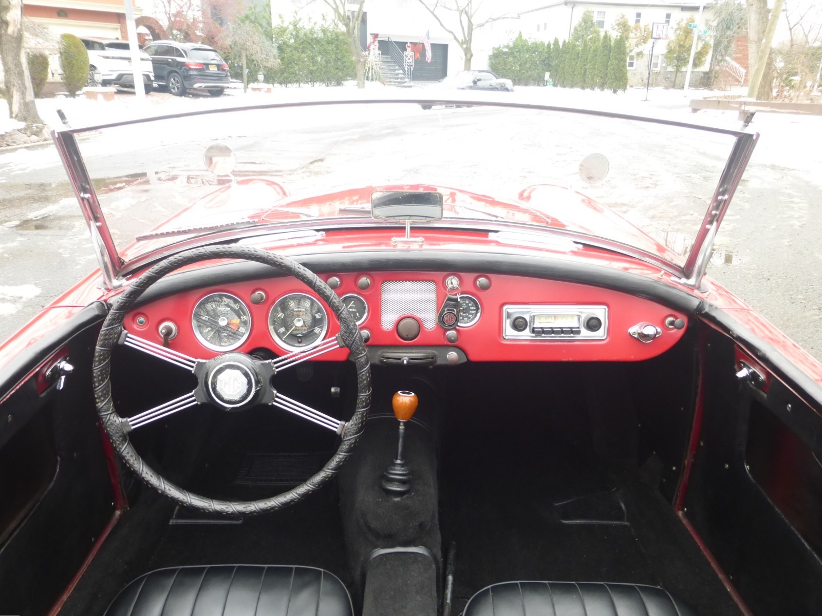 MG-MGA-1956-Convertible-15