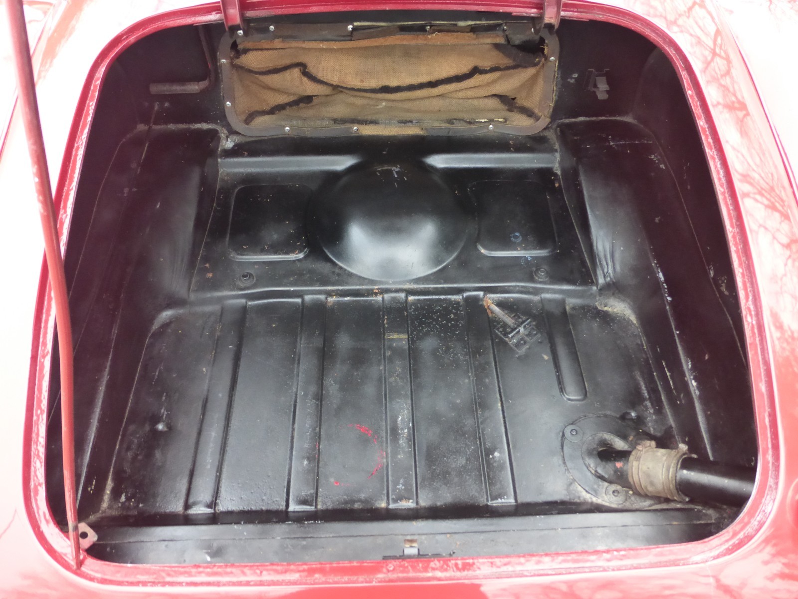 MG-MGA-1956-Convertible-19