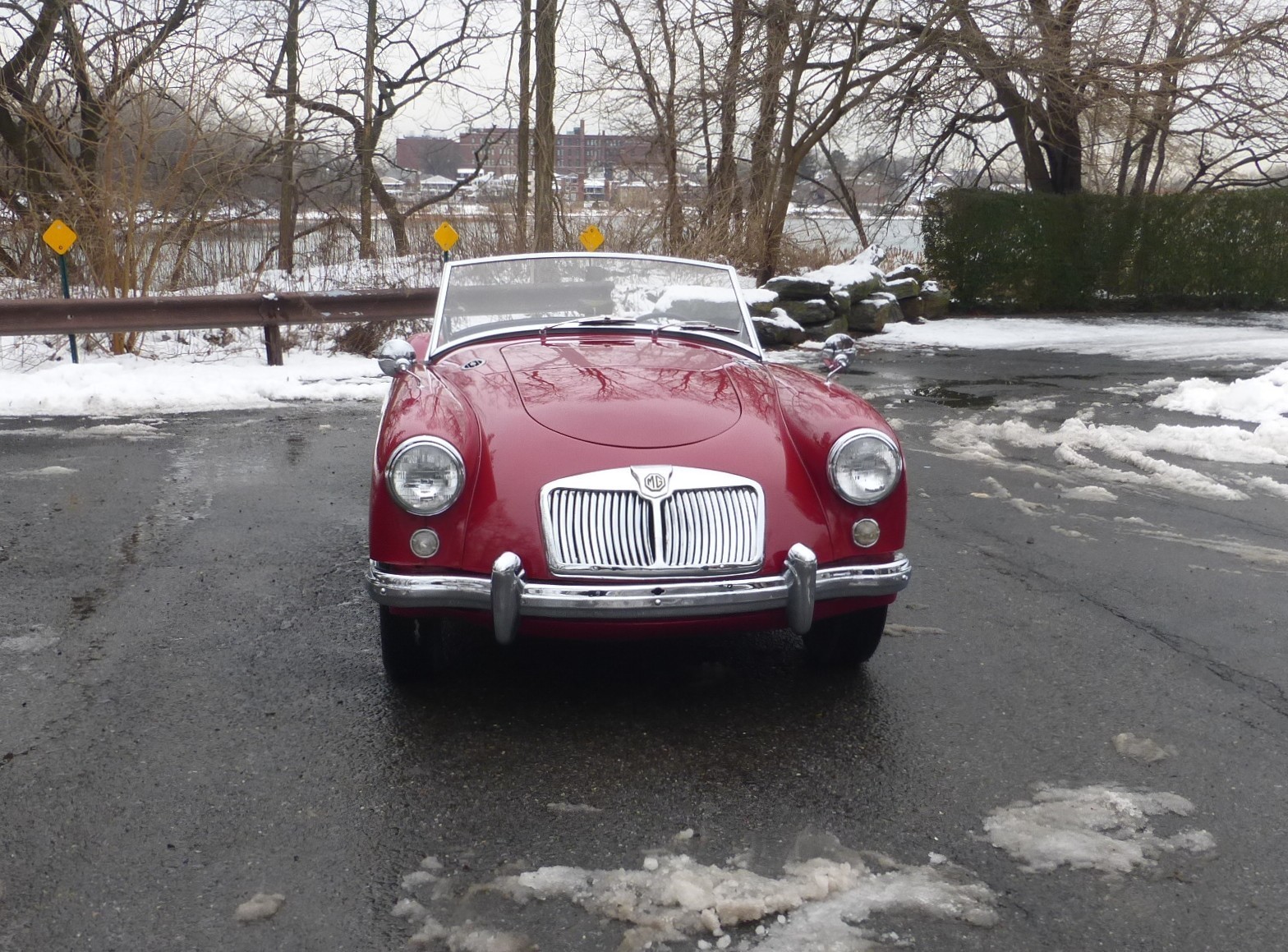MG-MGA-1956-Convertible-29