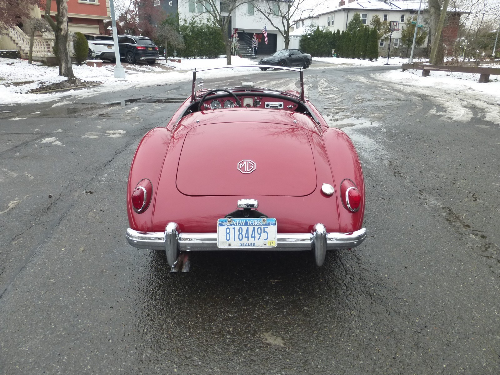 MG-MGA-1956-Convertible-3