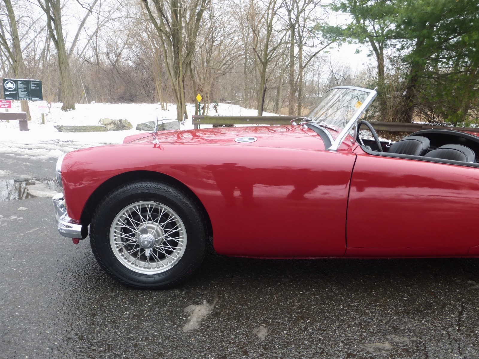 MG-MGA-1956-Convertible-8