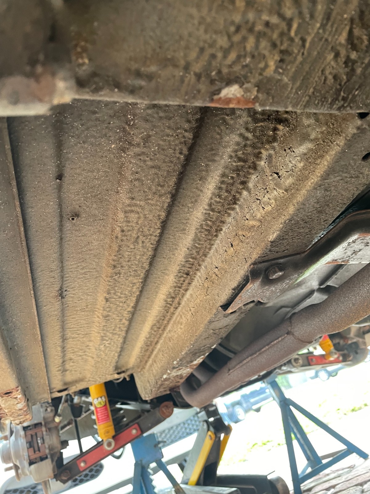 MG-MGB-1971-Coupe-24