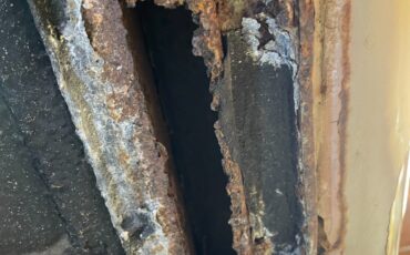 MG-MGB-1971-Coupe-27