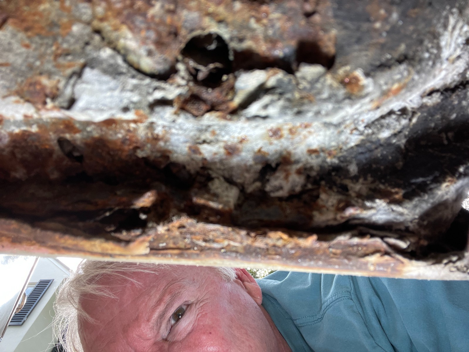 MG-MGB-1971-Coupe-28