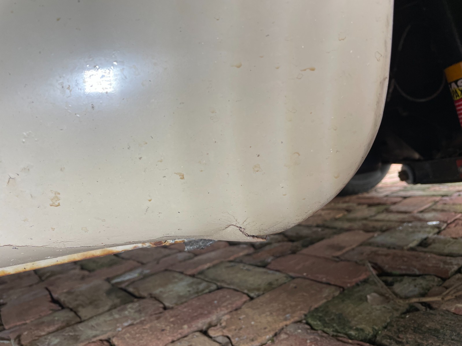 MG-MGB-1971-Coupe-30