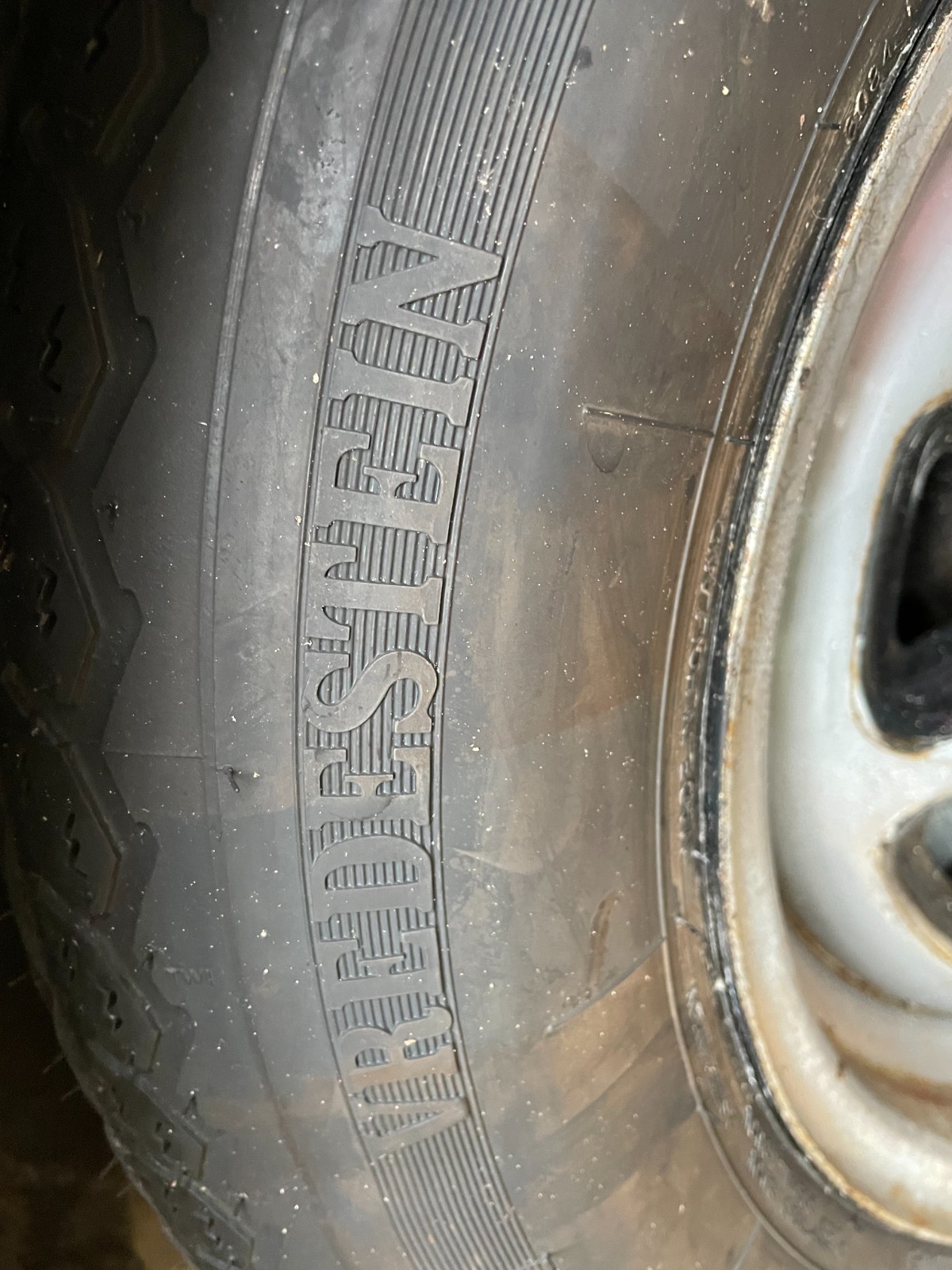 MG-MGB-1971-Coupe-39