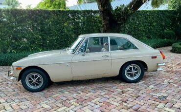 MG-MGB-1971-Coupe
