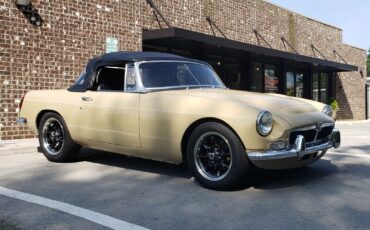 MG-MGB-1972-2