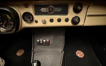 MG-MGB-1972-20