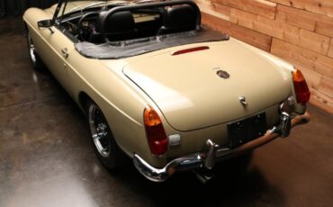 MG-MGB-1972-6