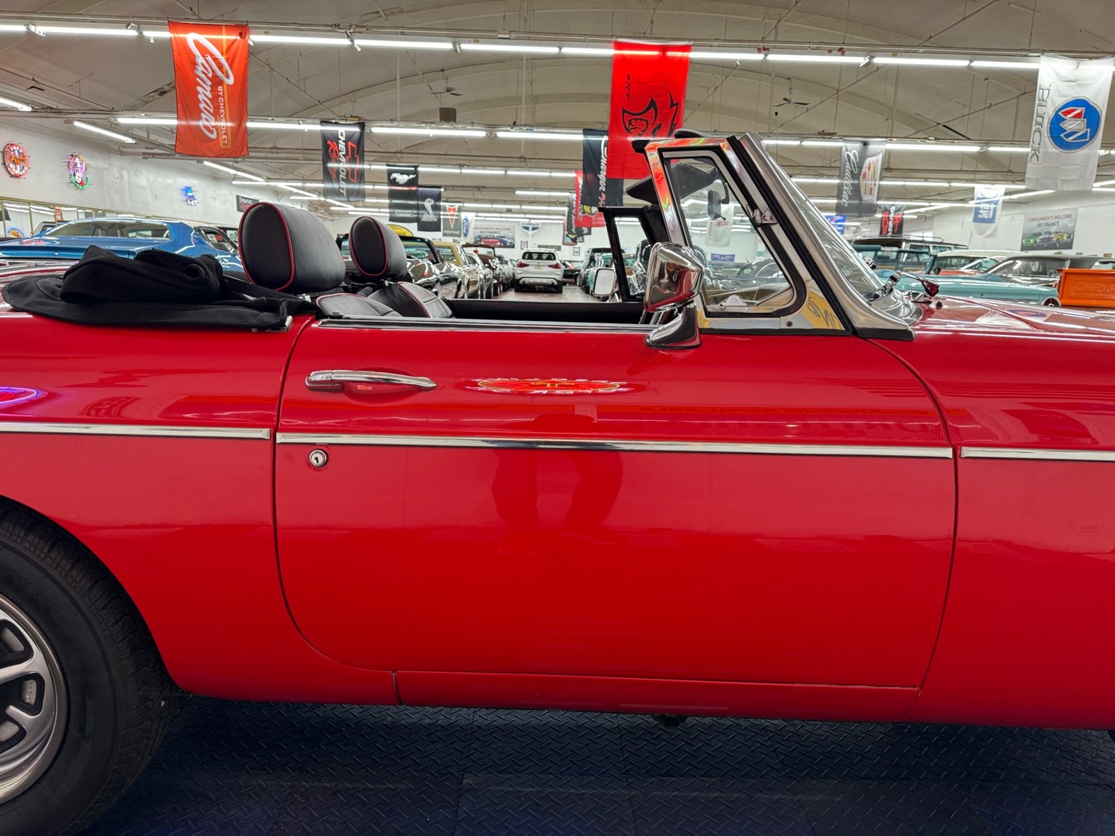 MG-MGB-1978-Convertible-27