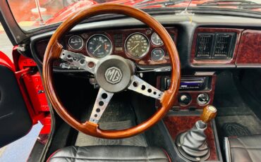 MG-MGB-1978-Convertible-31