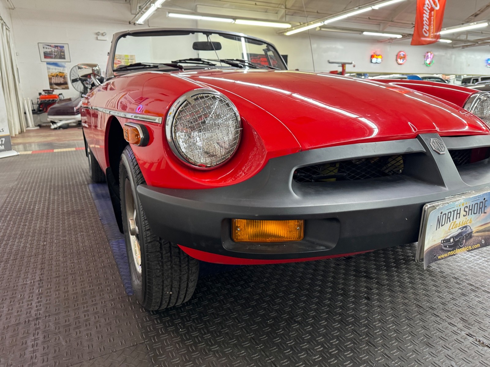 MG-MGB-1978-Convertible-8