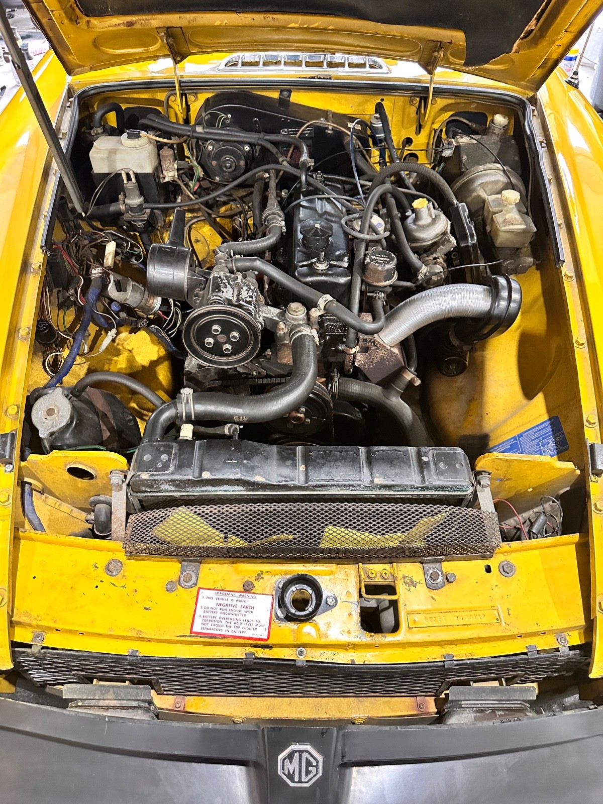 MG-MGB-1979-Convertible-17