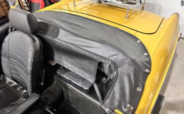 MG-MGB-1979-Convertible-25