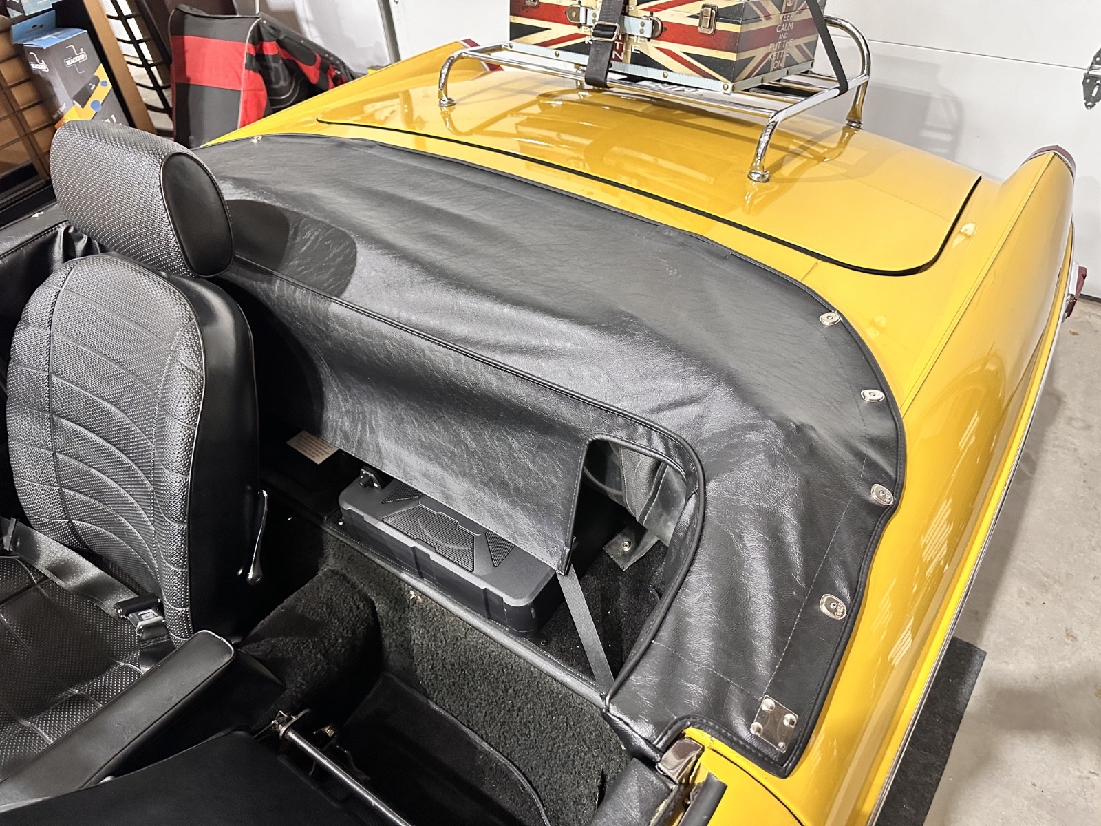 MG-MGB-1979-Convertible-25