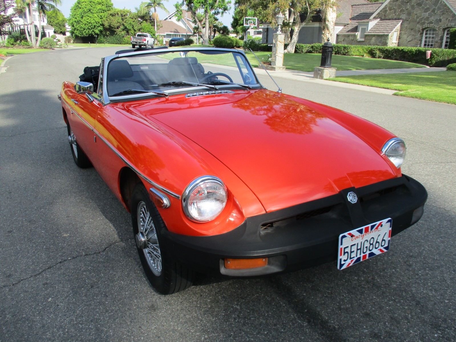 MG-MGB-1979-Convertible-3