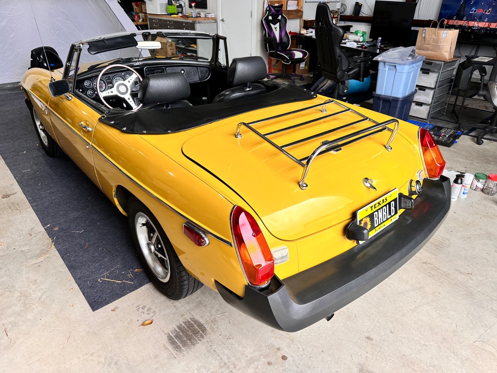 MG-MGB-1979-Convertible-4