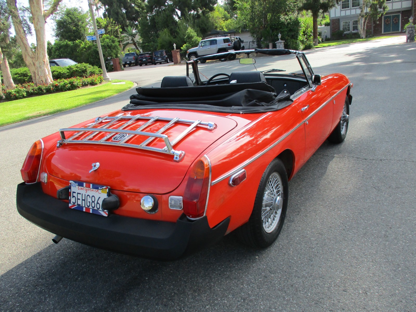 MG-MGB-1979-Convertible-4