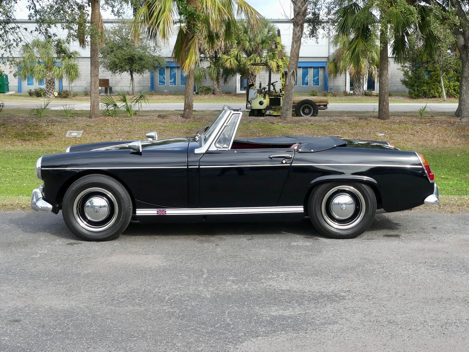 MG-Midget-1965-Convertible-10