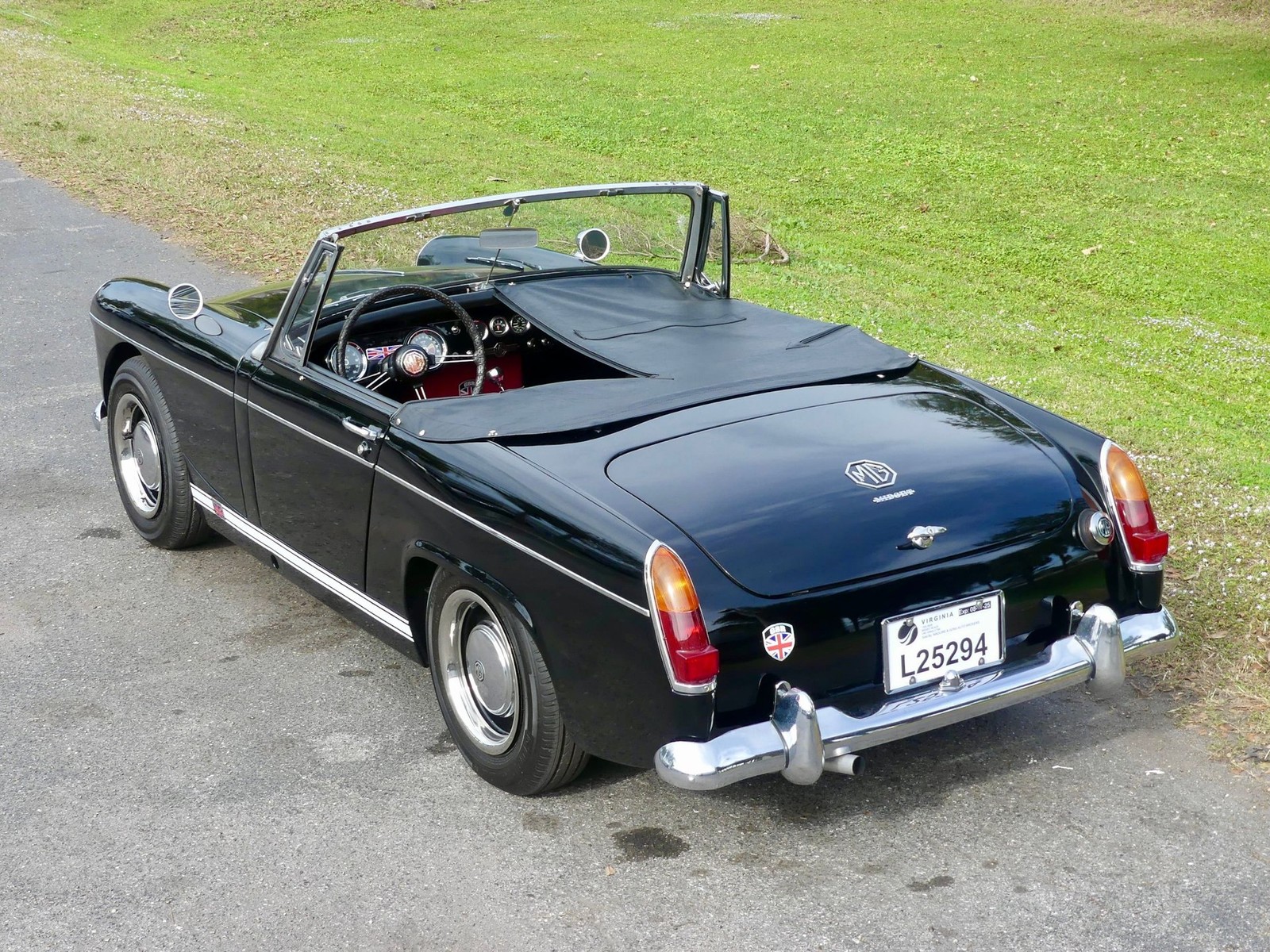 MG-Midget-1965-Convertible-14